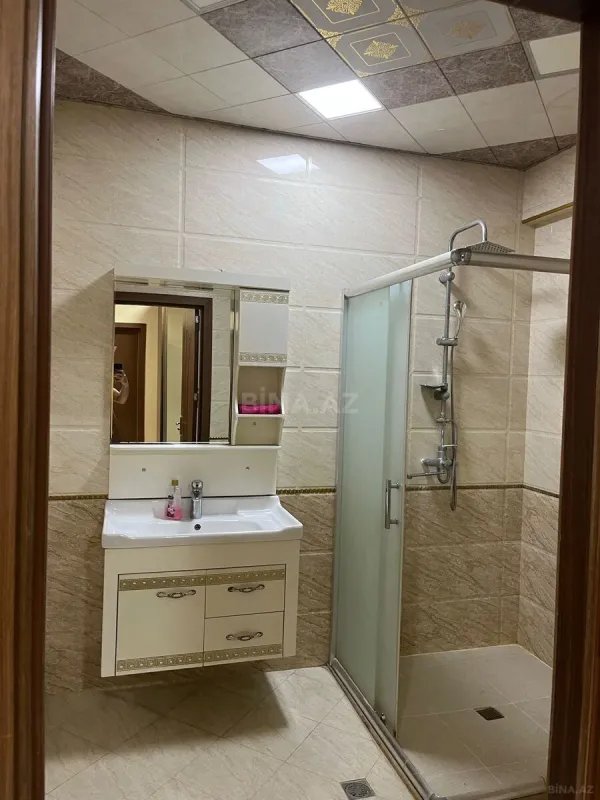 Kirayə verilir 3 otaqlı mənzil 120 m²