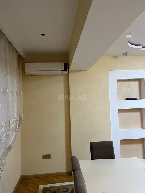 Kirayə verilir 3 otaqlı mənzil 120 m²