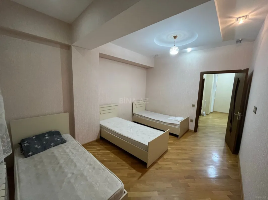 Kirayə verilir 3 otaqlı mənzil 120 m²
