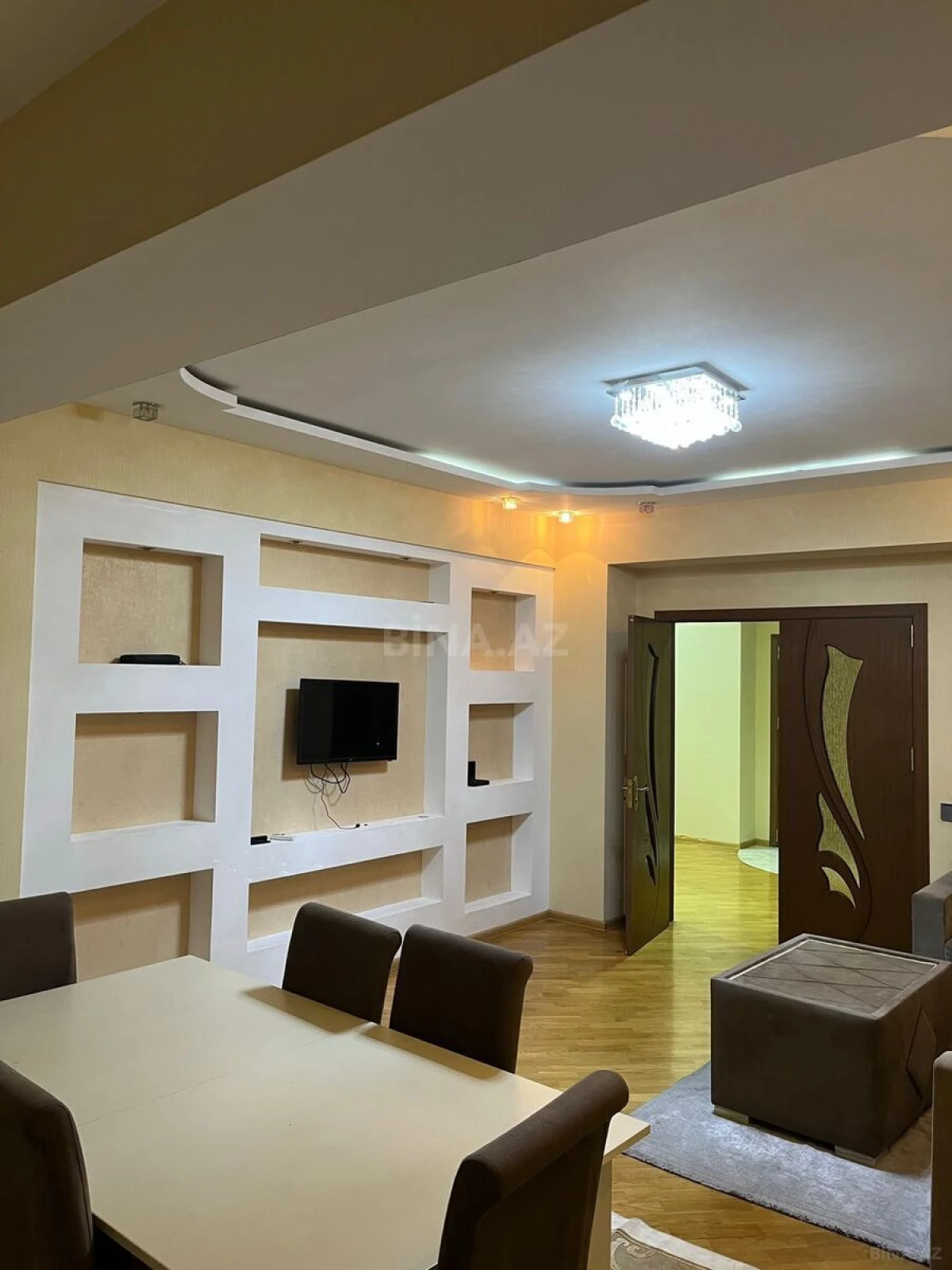 Kirayə verilir 3 otaqlı mənzil 120 m²