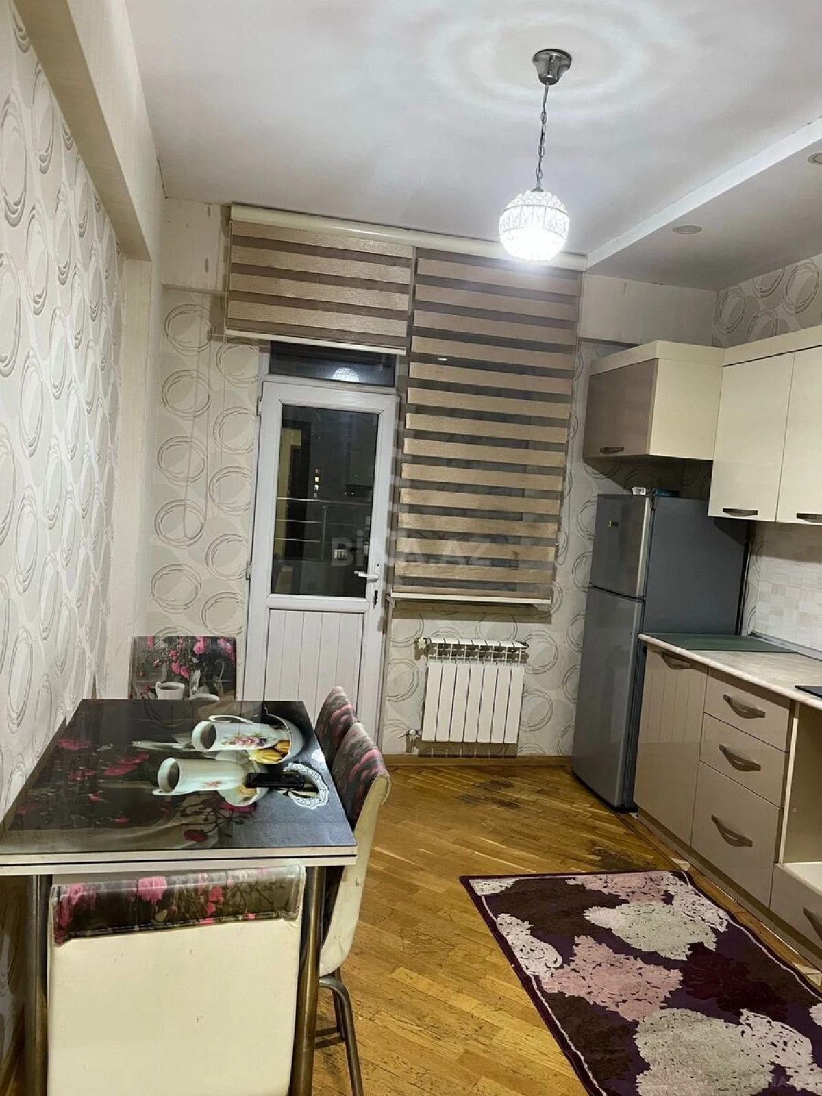 Kirayə verilir 3 otaqlı mənzil 120 m²