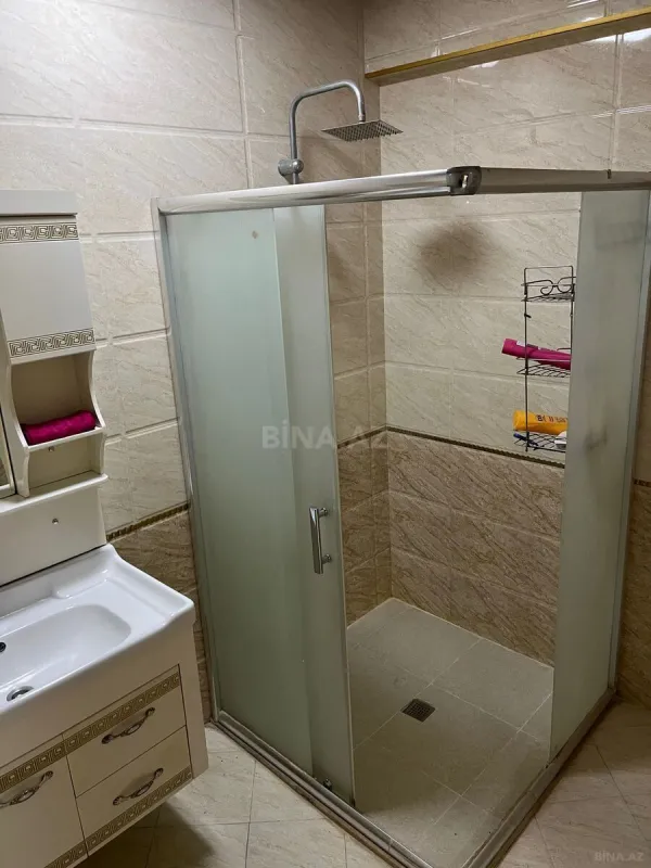Kirayə verilir 3 otaqlı mənzil 120 m²