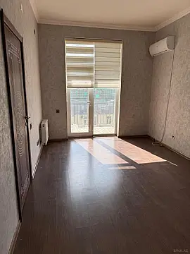 Satılır 1 otaqlı mənzil 43 m²