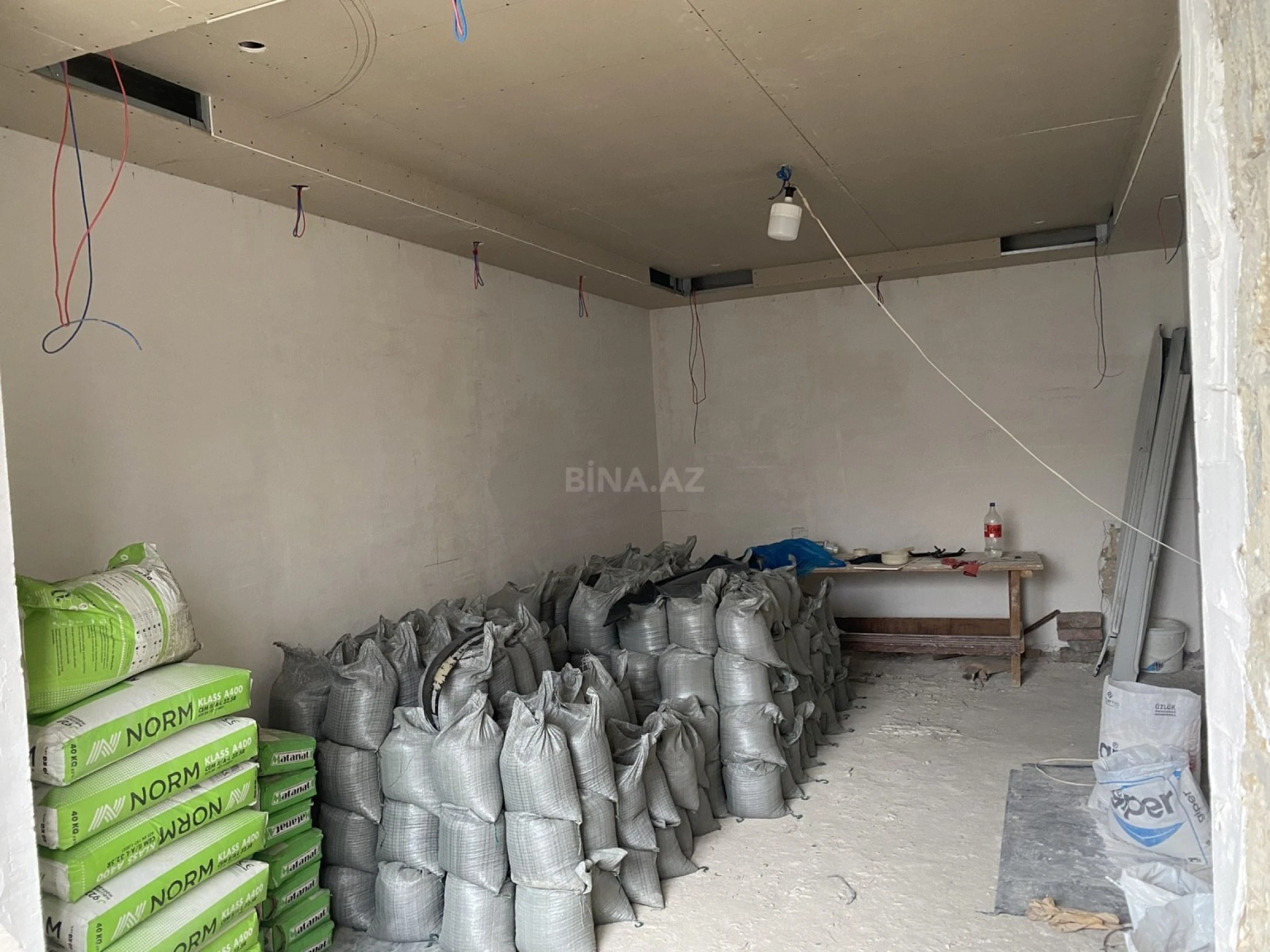 Satılır 2 otaqlı mənzil 57.1 m²