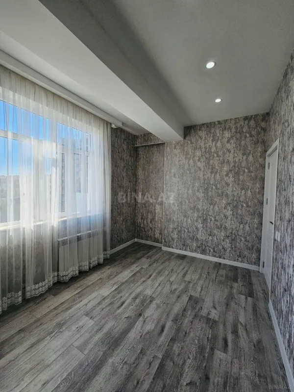 Satılır 3 otaqlı mənzil 82 m²