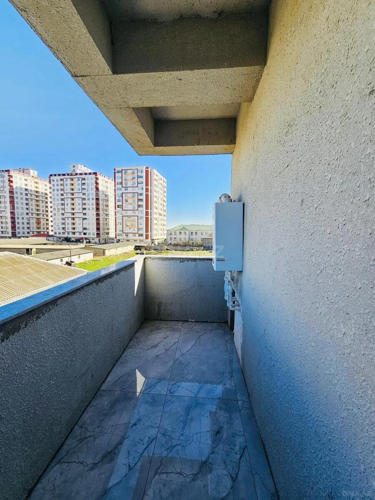 Satılır 3 otaqlı mənzil 82 m²