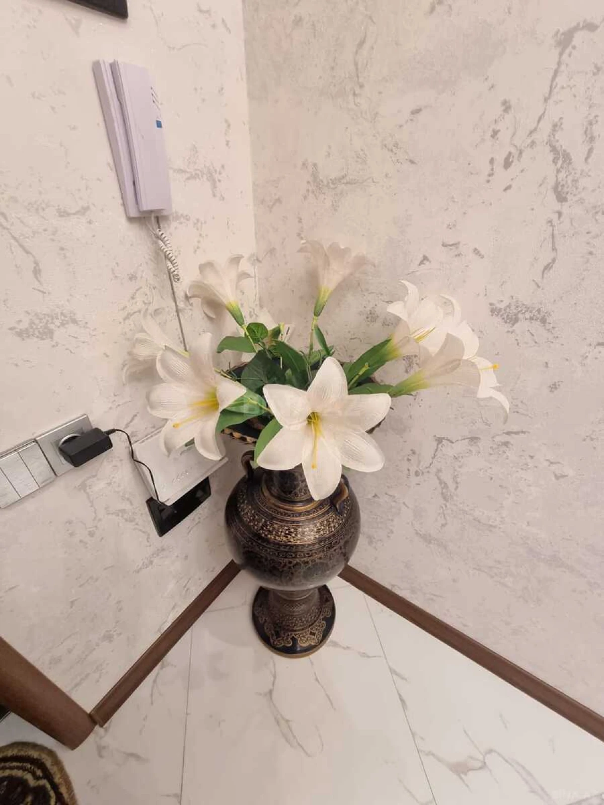 Kirayə verilir 2 otaqlı mənzil 105 m²