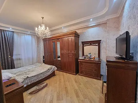 Kirayə verilir 2 otaqlı mənzil 105 m²