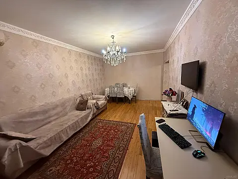 Satılır 2 otaqlı mənzil 77 m²
