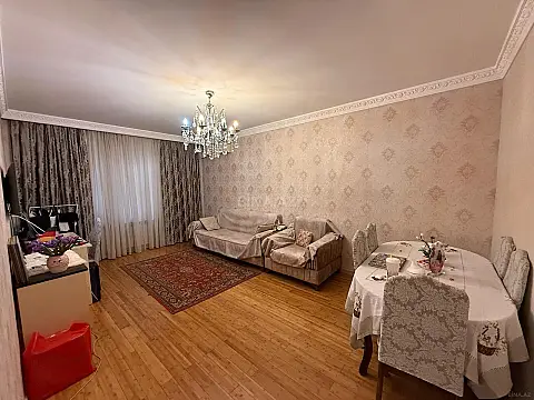 Satılır 2 otaqlı mənzil 77 m² — Bakı, İnşaatçılar 2 otaq 77.00 m²