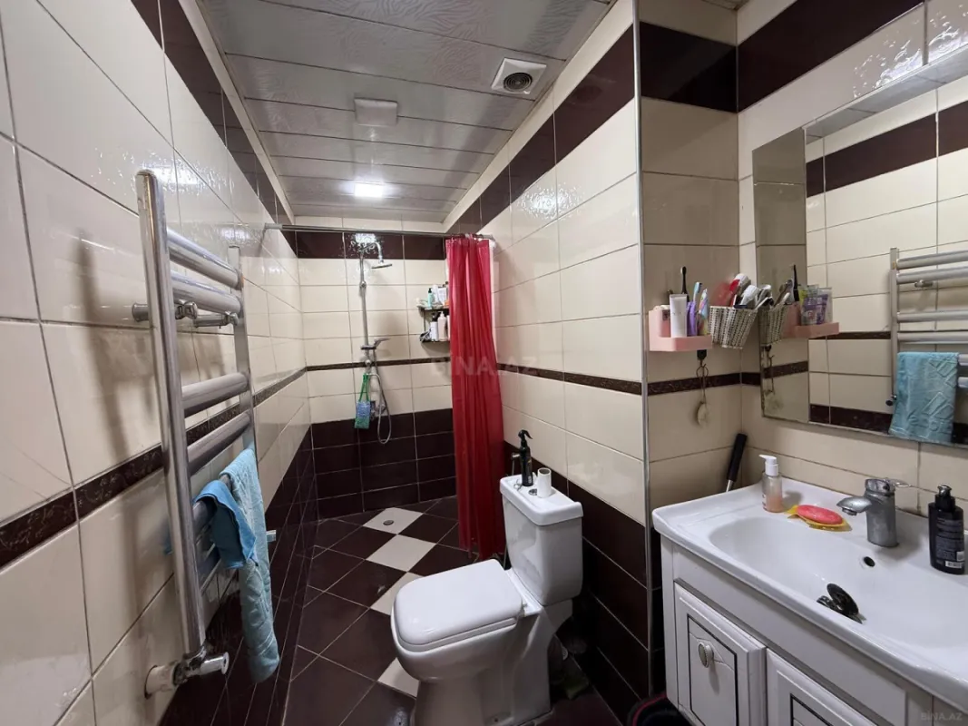 Satılır 2 otaqlı mənzil 77 m²