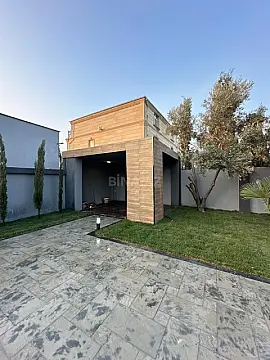 Satılır 4 otaqlı həyət evi 142 m²