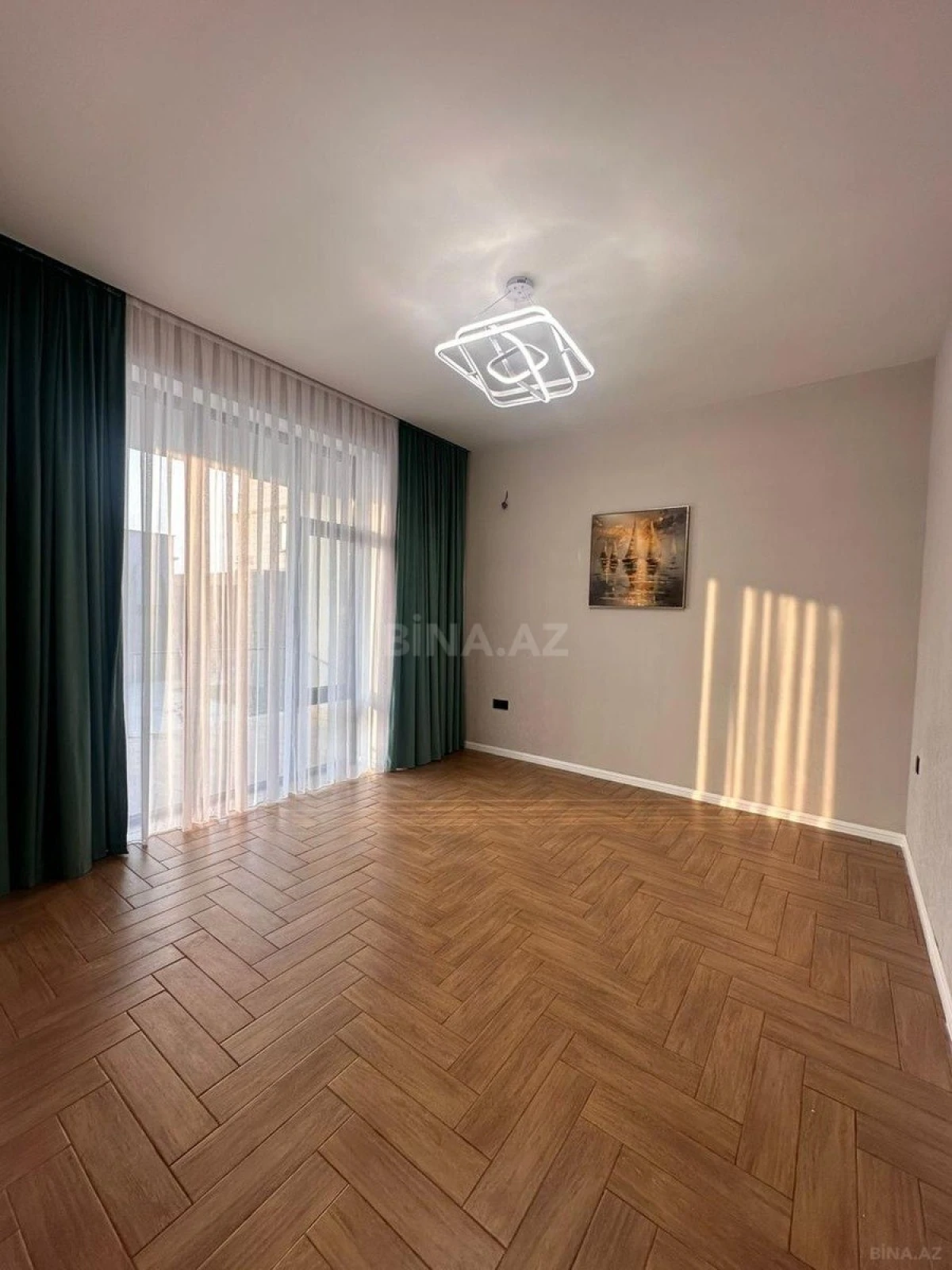 Satılır 4 otaqlı həyət evi 142 m²