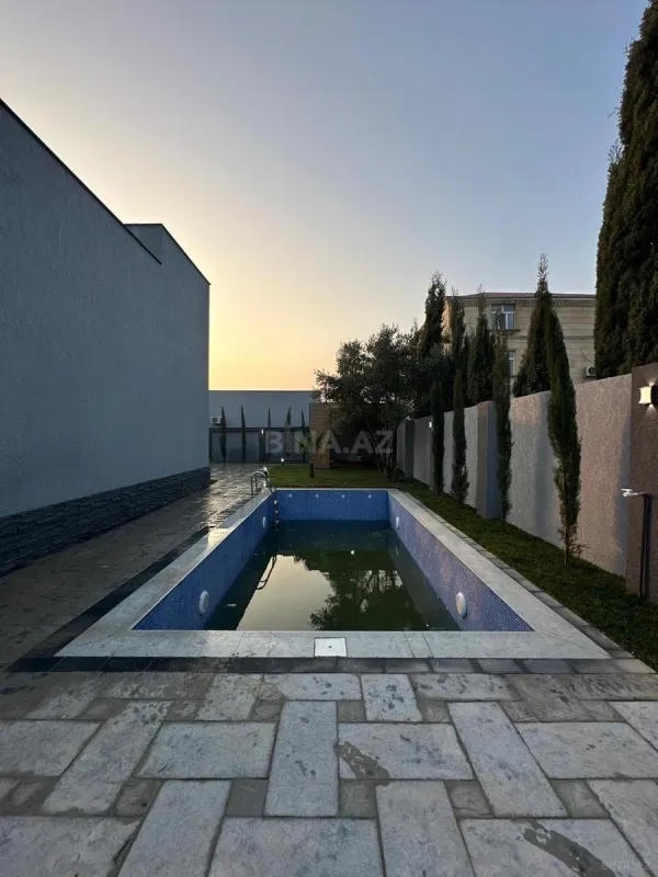 Satılır 4 otaqlı həyət evi 142 m²