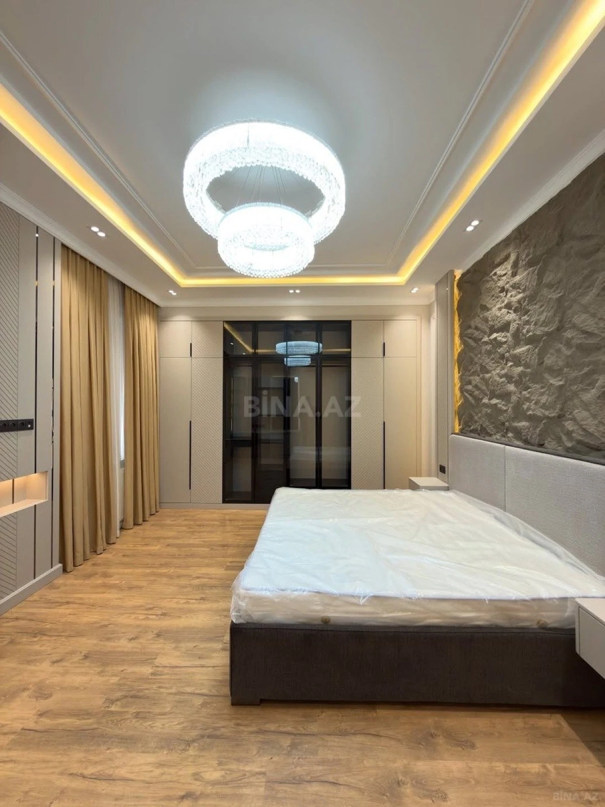 Kirayə verilir 5 otaqlı həyət evi 400 m²