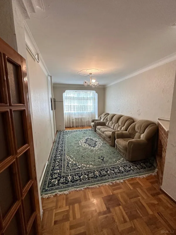 Satılır 5 otaqlı mənzil 110 m²