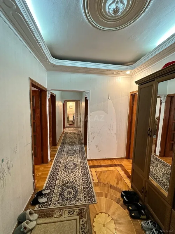 Satılır 5 otaqlı mənzil 110 m²