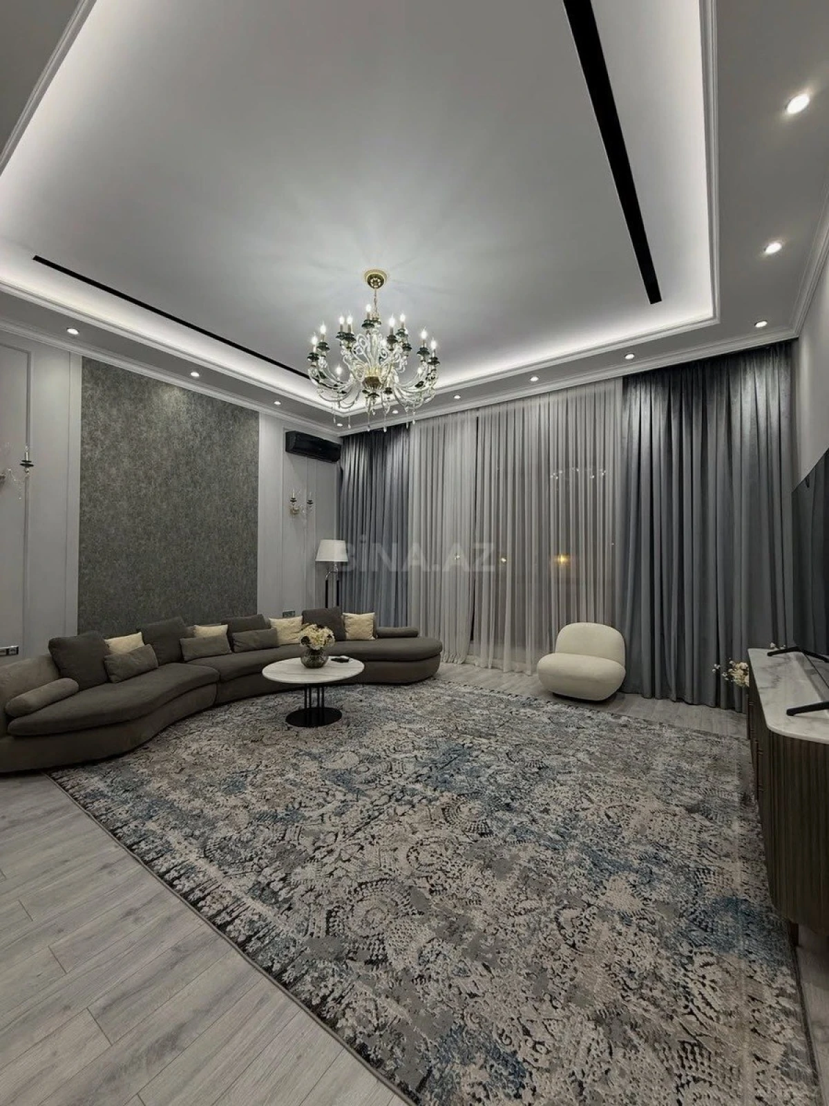Kirayə verilir 5 otaqlı həyət evi 400 m²