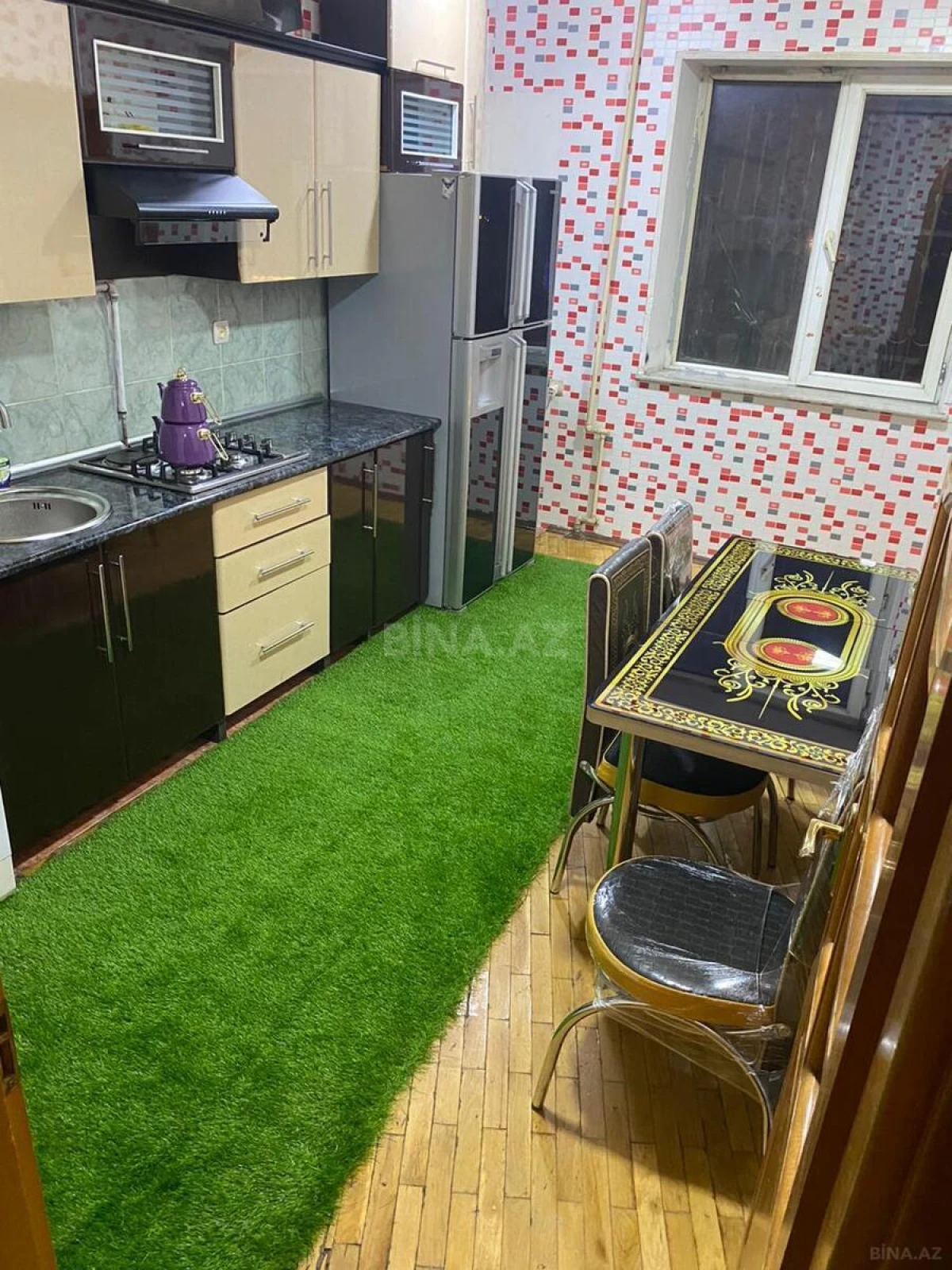 Kirayə verilir 4 otaqlı mənzil 150 m²