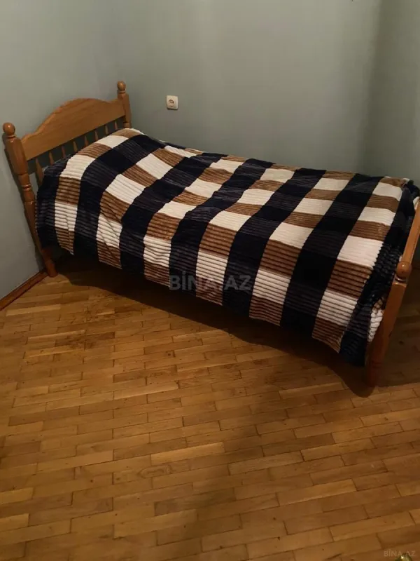 Kirayə verilir 4 otaqlı mənzil 150 m²