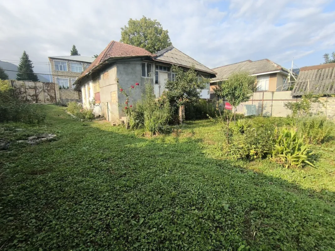 Satılır 4 otaqlı həyət evi 100 m²