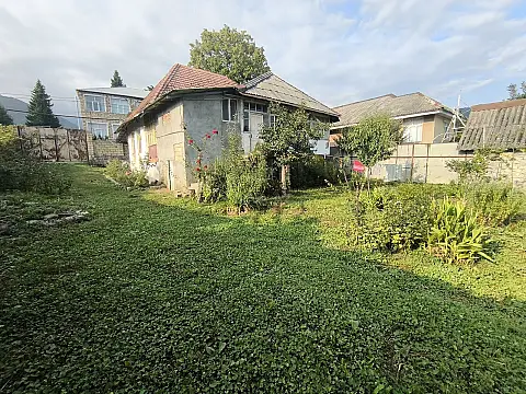 Satılır 4 otaqlı həyət evi 100 m² — Oğuz 4 otaq 100.00 m²