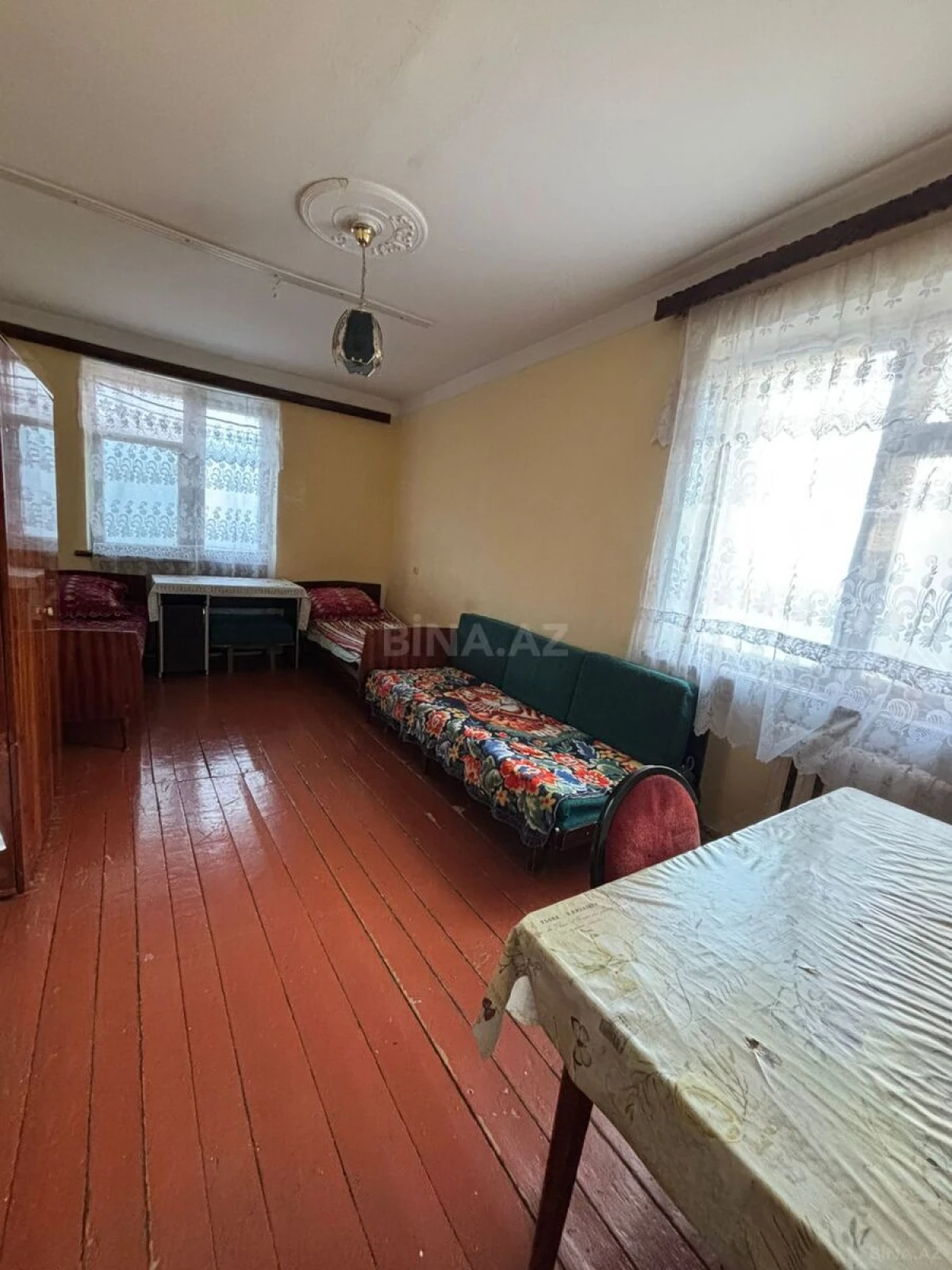 Satılır 1 otaqlı mənzil 40 m²