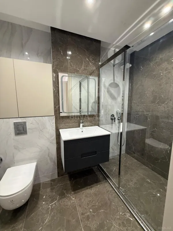 Satılır 3 otaqlı mənzil 150 m²