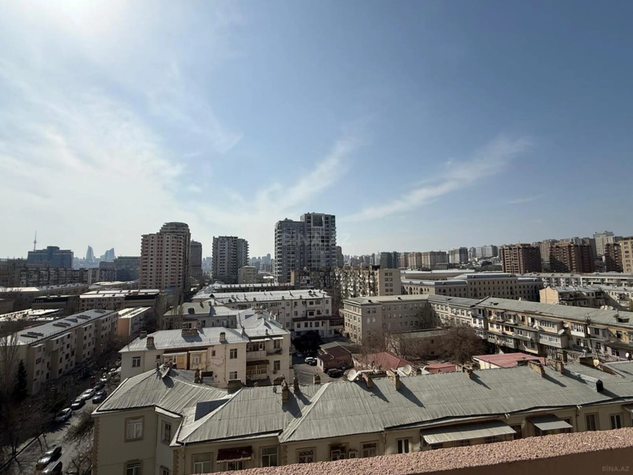 Satılır 3 otaqlı mənzil 150 m²