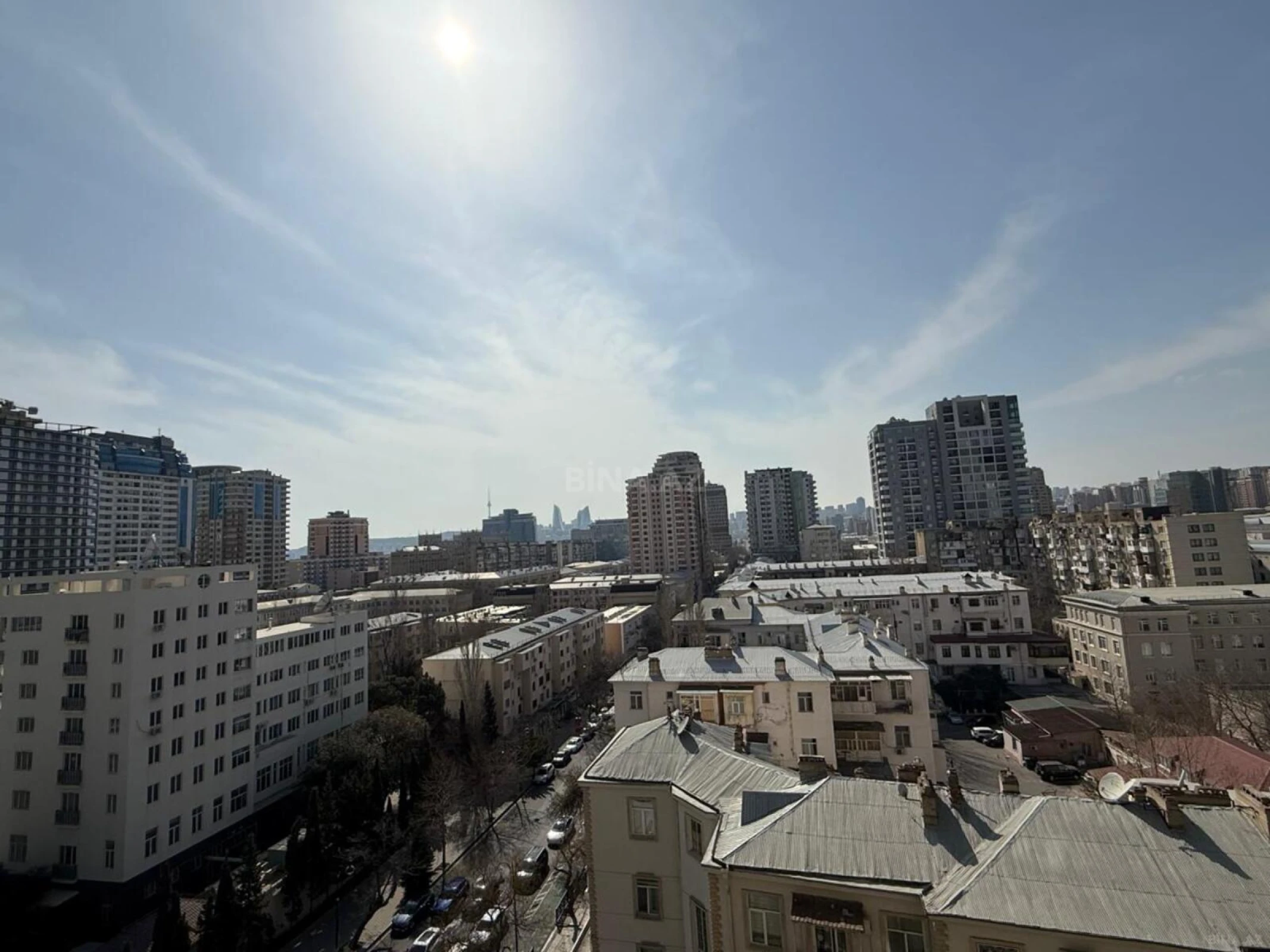 Satılır 3 otaqlı mənzil 150 m²