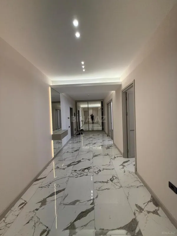 Satılır 3 otaqlı mənzil 150 m²