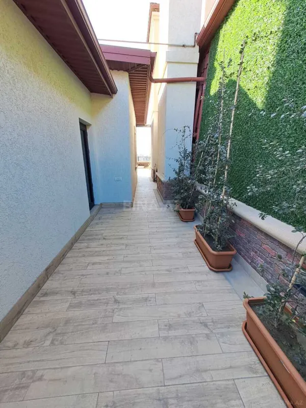 Kirayə verilir 3 otaqlı ofis 335 m²