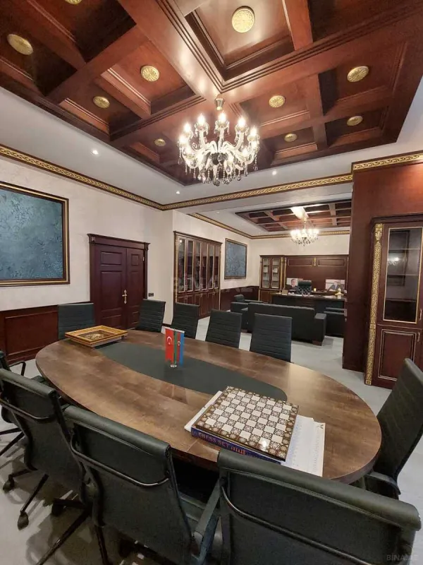 Kirayə verilir 3 otaqlı ofis 335 m²