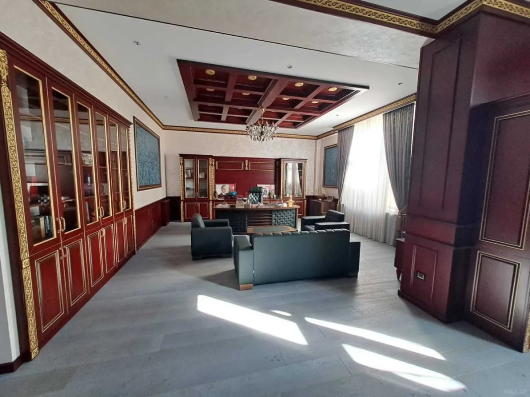 Kirayə verilir 3 otaqlı ofis 335 m²