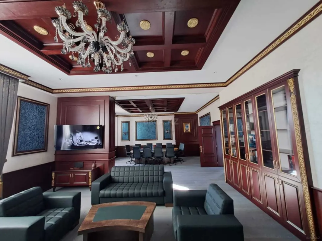 Kirayə verilir 3 otaqlı ofis 335 m²