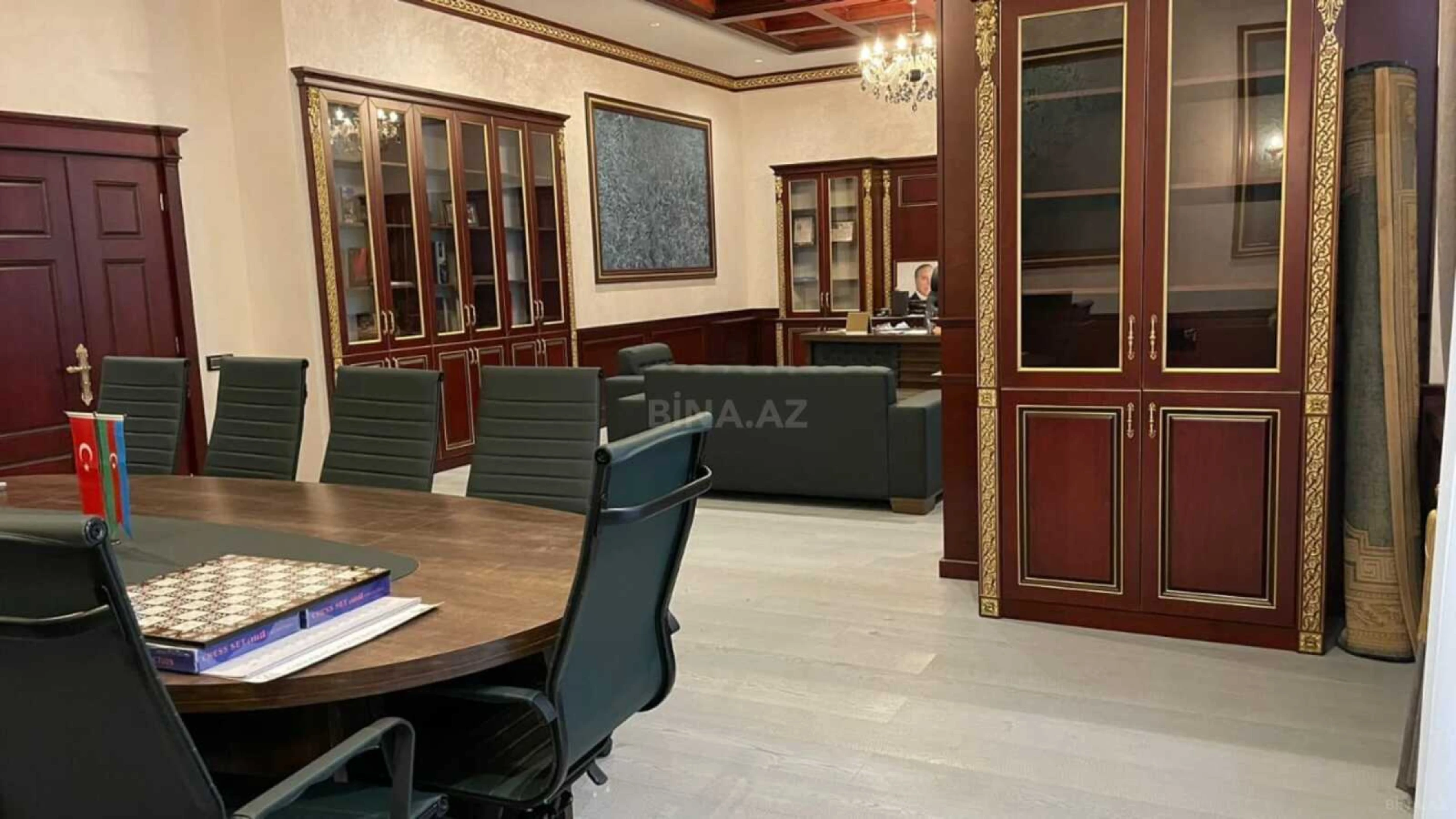 Kirayə verilir 3 otaqlı ofis 335 m²