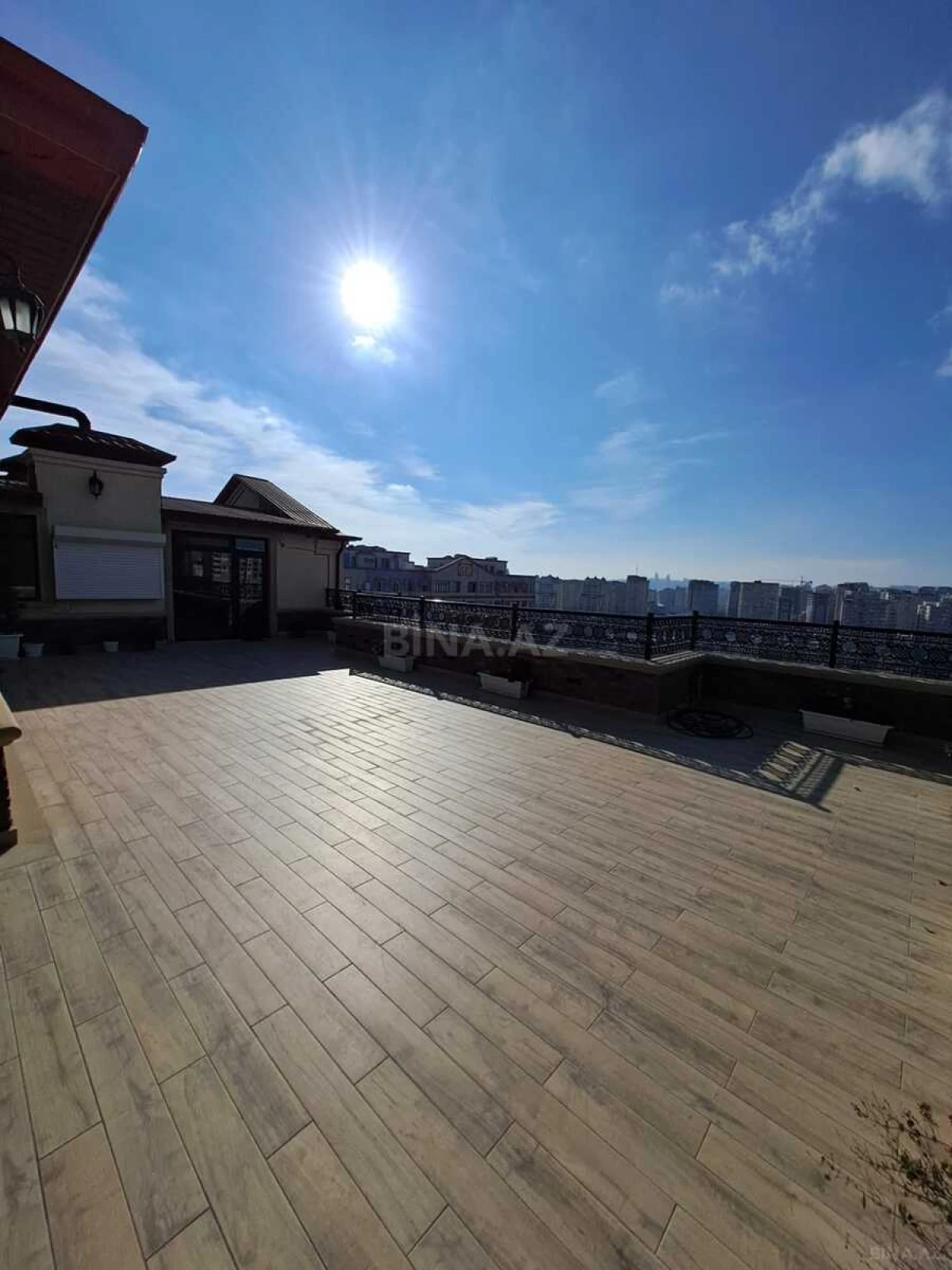 Kirayə verilir 3 otaqlı ofis 335 m²