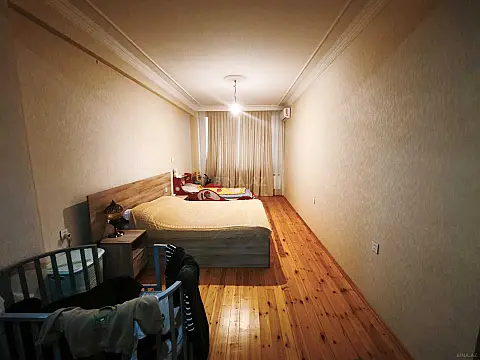 Satılır 3 otaqlı mənzil 93 m²