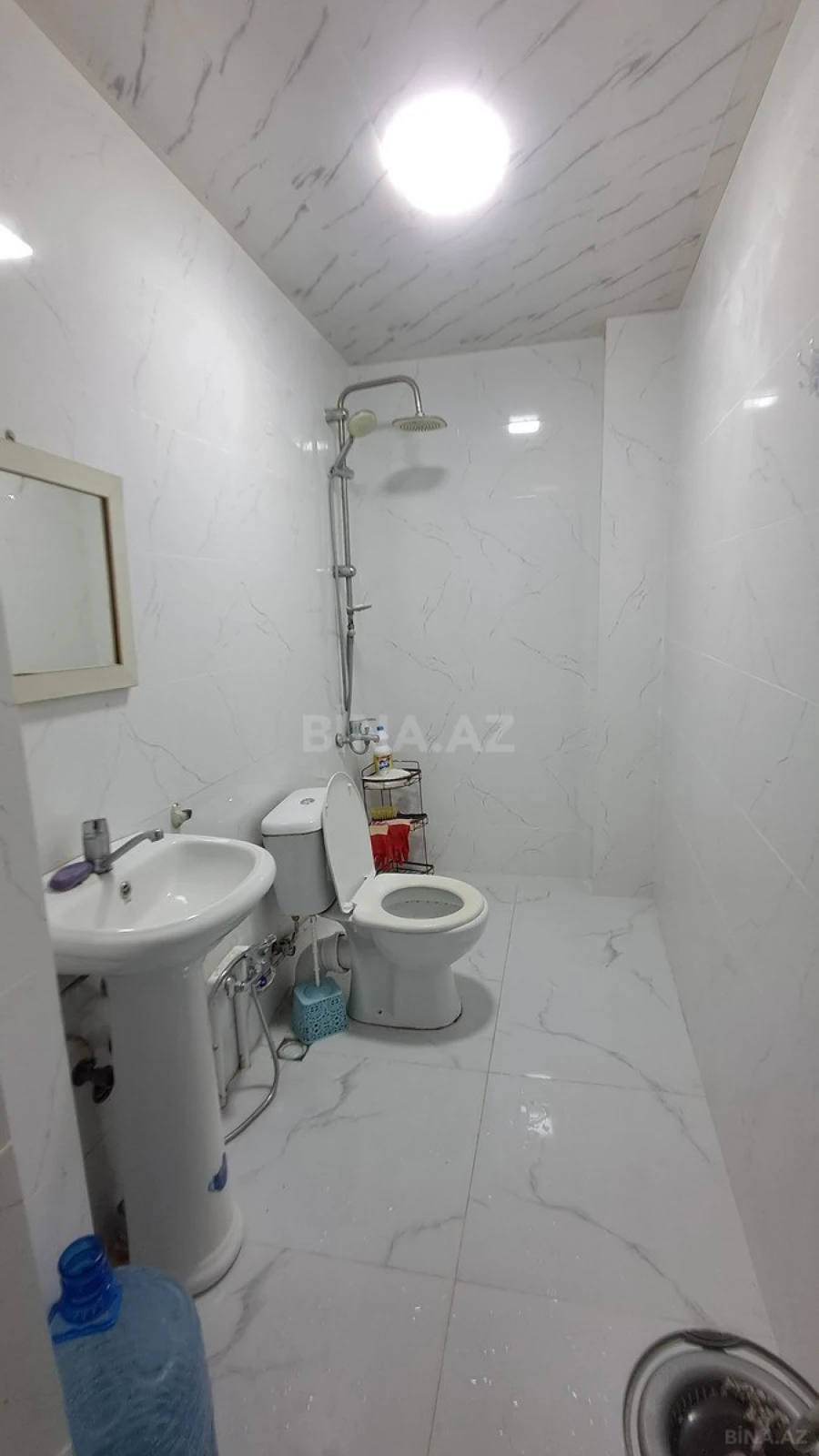 Kirayə verilir 2 otaqlı mənzil 60 m²