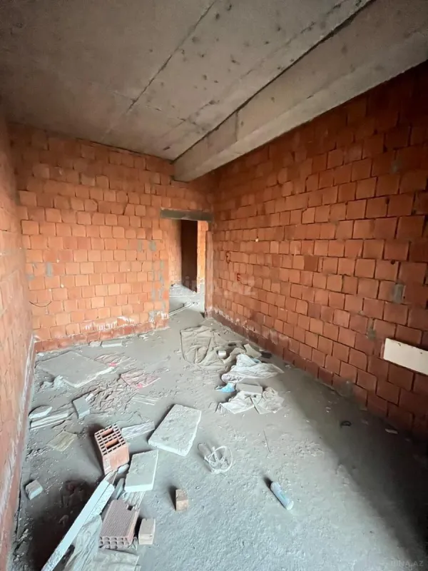 Satılır 2 otaqlı mənzil 89 m²