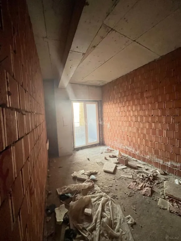 Satılır 2 otaqlı mənzil 89 m²