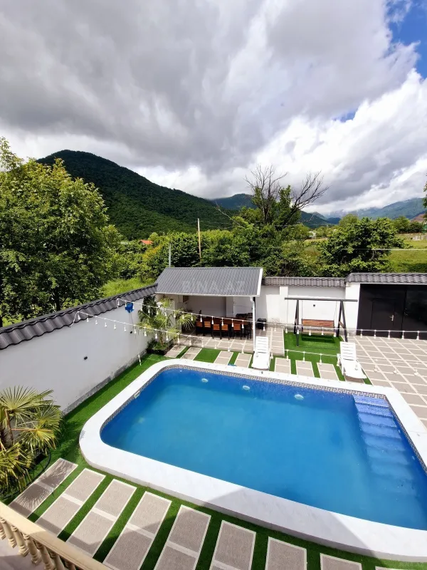 Kirayə verilir 4 otaqlı həyət evi 200 m²