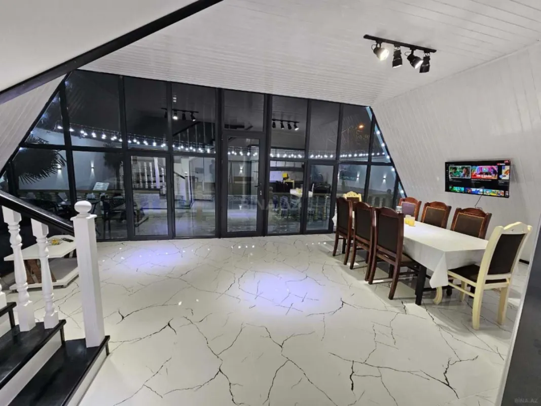 Kirayə verilir 4 otaqlı həyət evi 200 m²