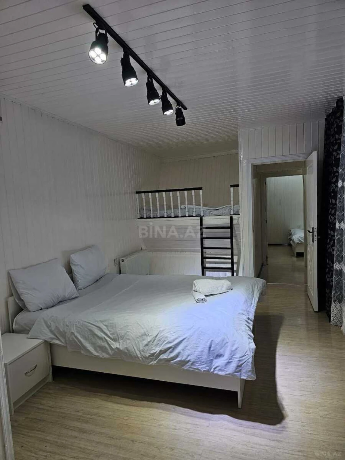 Kirayə verilir 4 otaqlı həyət evi 200 m²