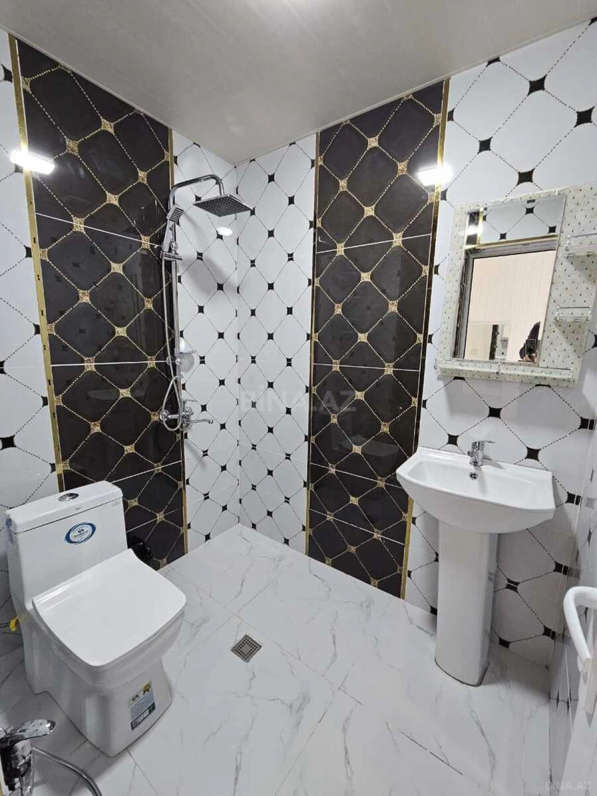 Kirayə verilir 4 otaqlı həyət evi 200 m²