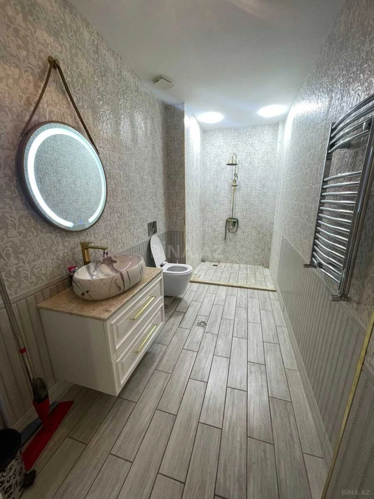 Satılır 3 otaqlı mənzil 105 m²