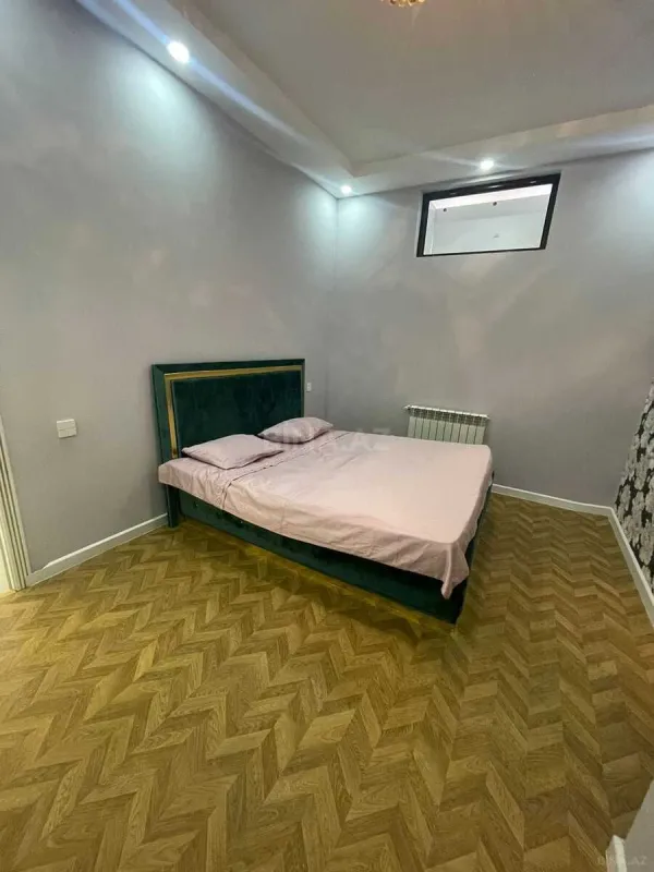 Satılır 3 otaqlı mənzil 105 m²