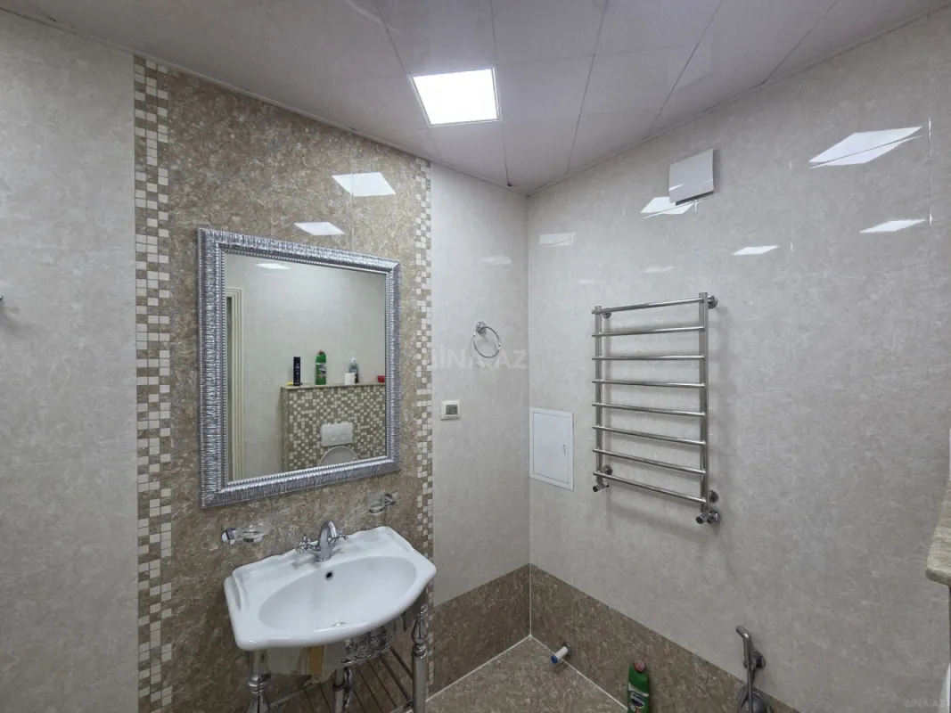 Kirayə verilir 2 otaqlı ofis 100 m²