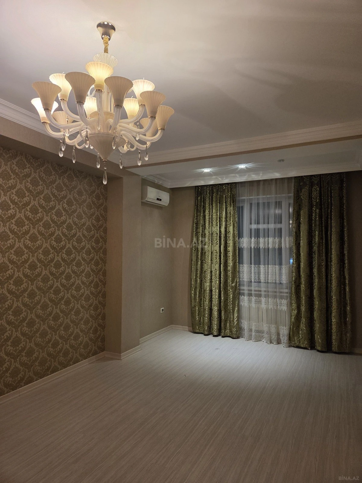 Kirayə verilir 2 otaqlı ofis 100 m²