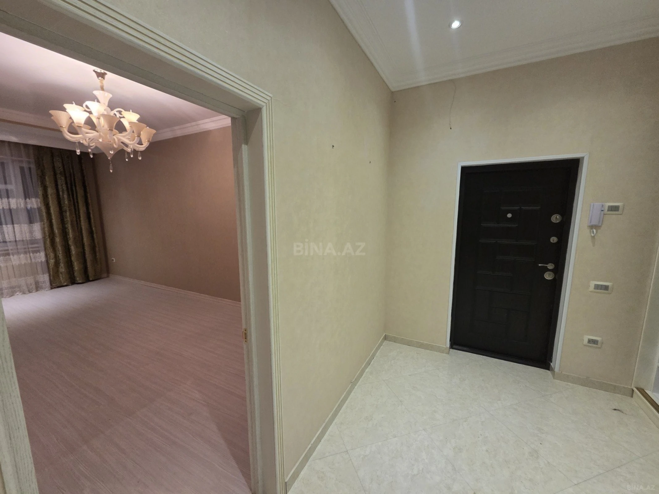 Kirayə verilir 2 otaqlı ofis 100 m²